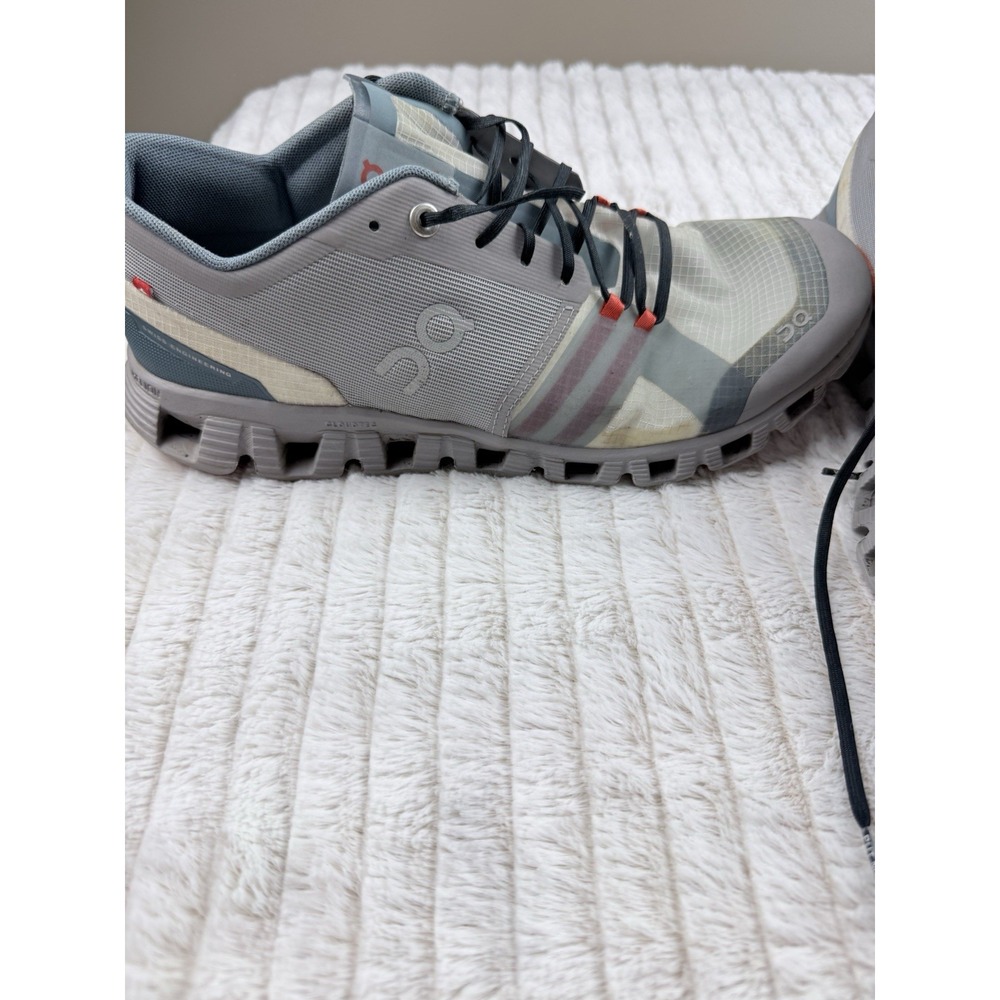 On Cloud Shoes X Shift Men's Size 8.5 Gray Alloy Red Running Hiking Sneakers - Picture 3 of 16